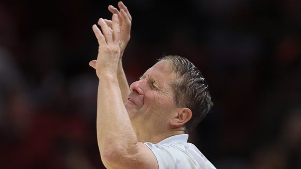Razorbacks coach Eric Musselman in frustration against UNC-Greensboro
